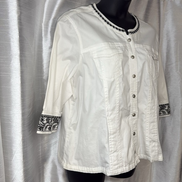Live A Little LAL Embroidered Snap Up Stretch White 3/4 Sleeve Jacket Blazer - Picture 2 of 8